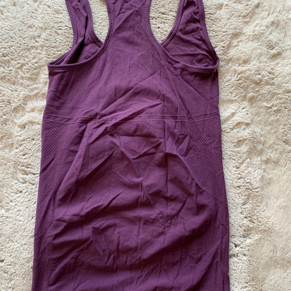 Fabletics Racer back tank top - Picture 2 of 2